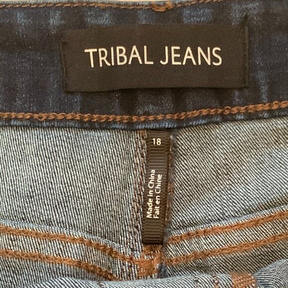 Tribal Jeans Womens 18 Audrey Mid Rise Pull On Slim Capri Blue Denim NWT - Picture 5 of 7